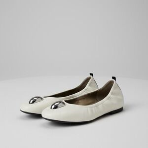 Zara EUC Round Toe  Ivory and Silver Embellishment Leather Ballet Flats